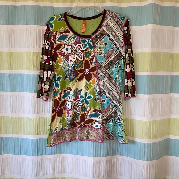 Anya SF Y2K Floral Graphic Pattern Mix Top Sz Medium - Picture 7 of 7